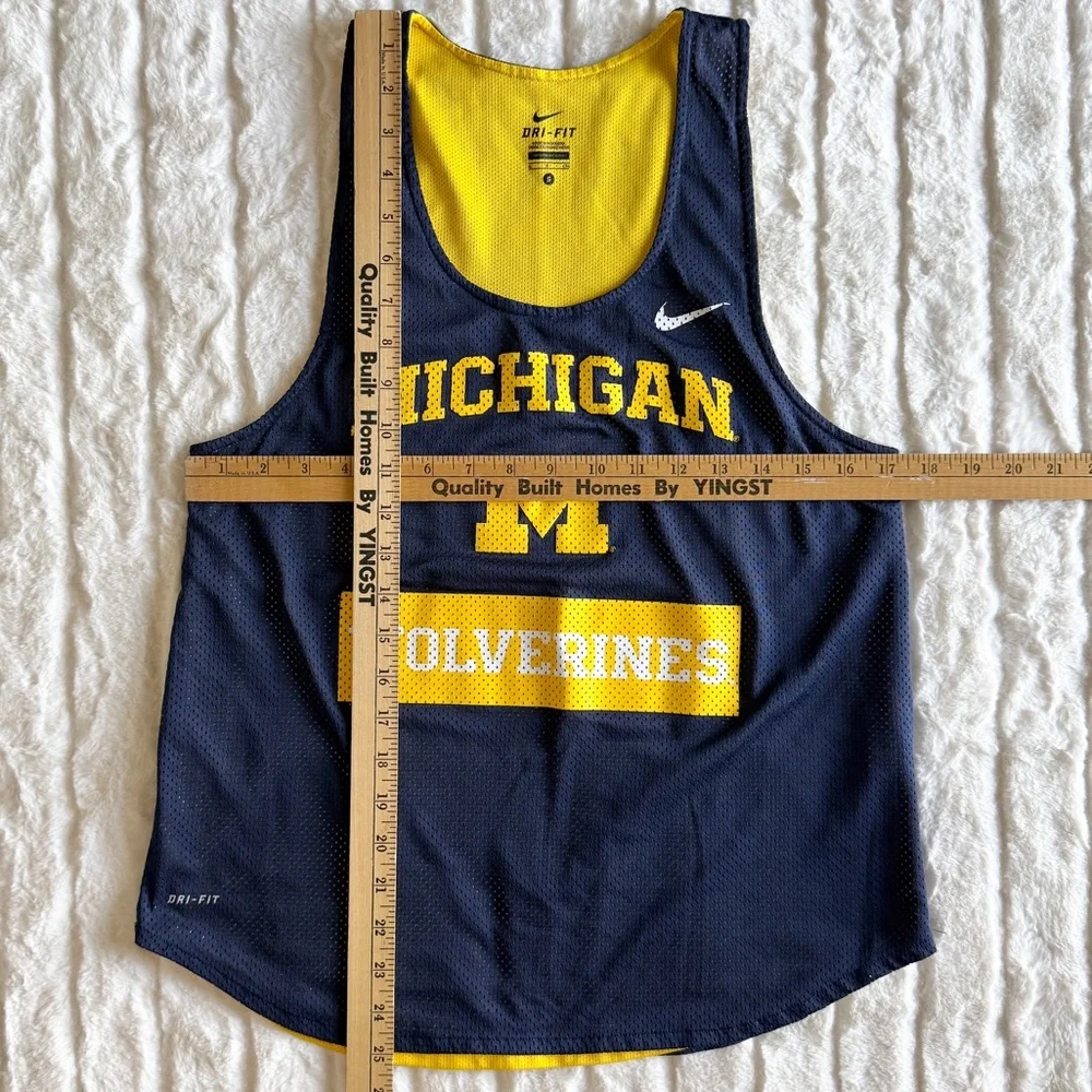 NIKE DRI FIT MICHIGAN WOLVERINES WOMENS NAVY BLUE GEAR UP MESH TANK TOP SMALL